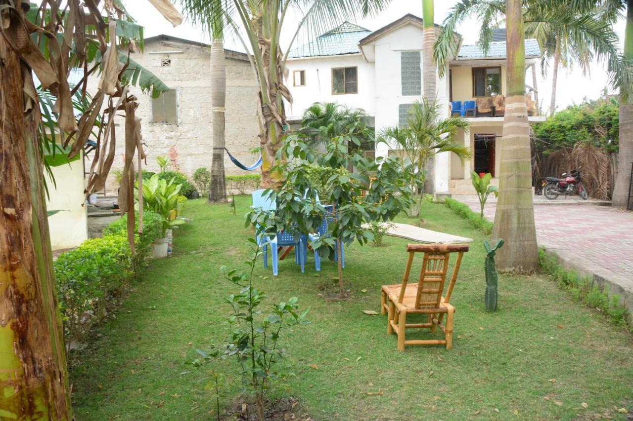Auberge de jeunesse Jj & Je Family House à Dar es Salaam Extérieur photo