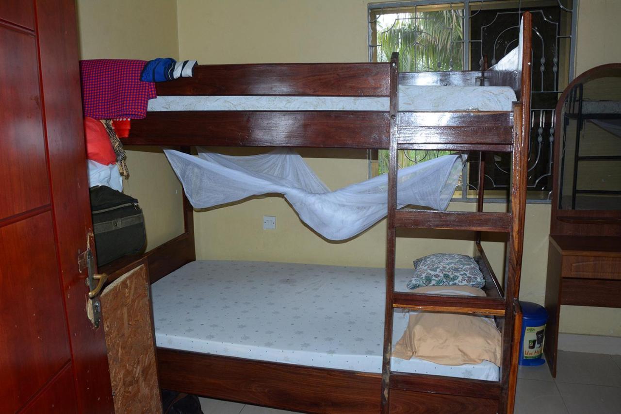Auberge de jeunesse Jj & Je Family House à Dar es Salaam Extérieur photo