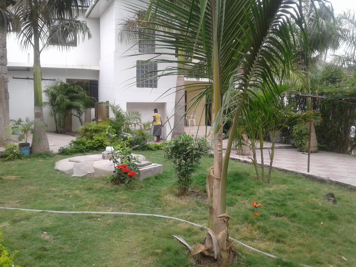 Auberge de jeunesse Jj & Je Family House à Dar es Salaam Extérieur photo