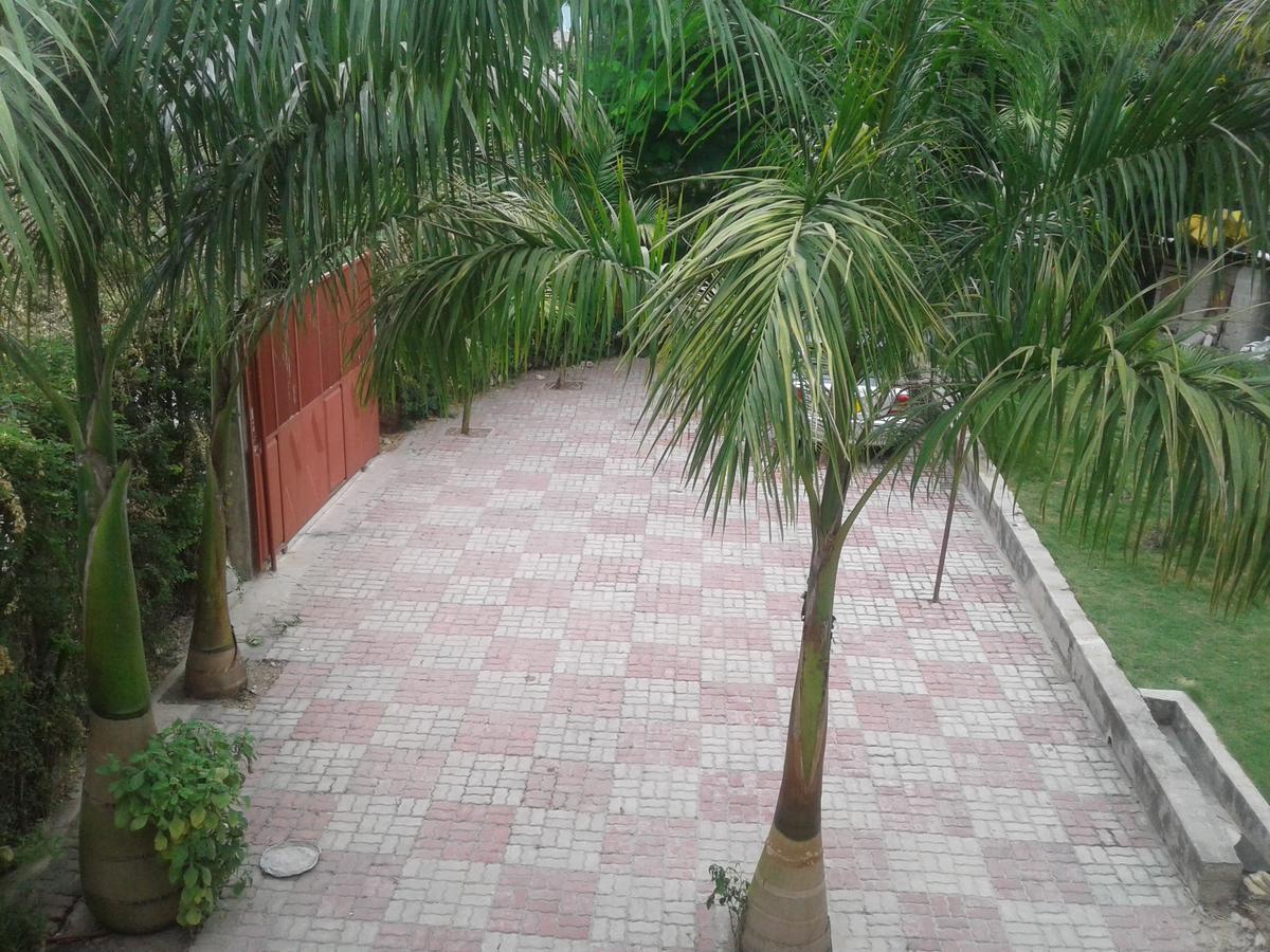 Auberge de jeunesse Jj & Je Family House à Dar es Salaam Extérieur photo