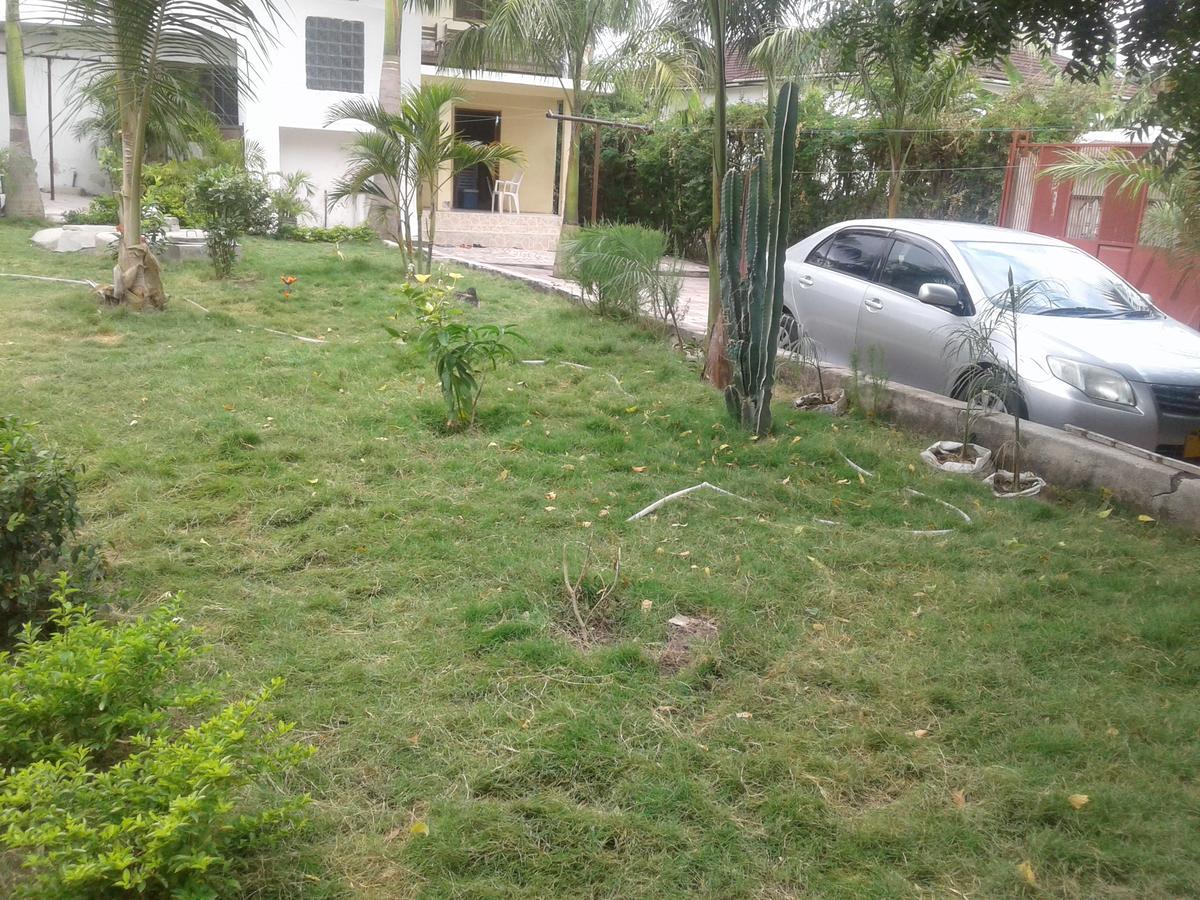 Auberge de jeunesse Jj & Je Family House à Dar es Salaam Extérieur photo